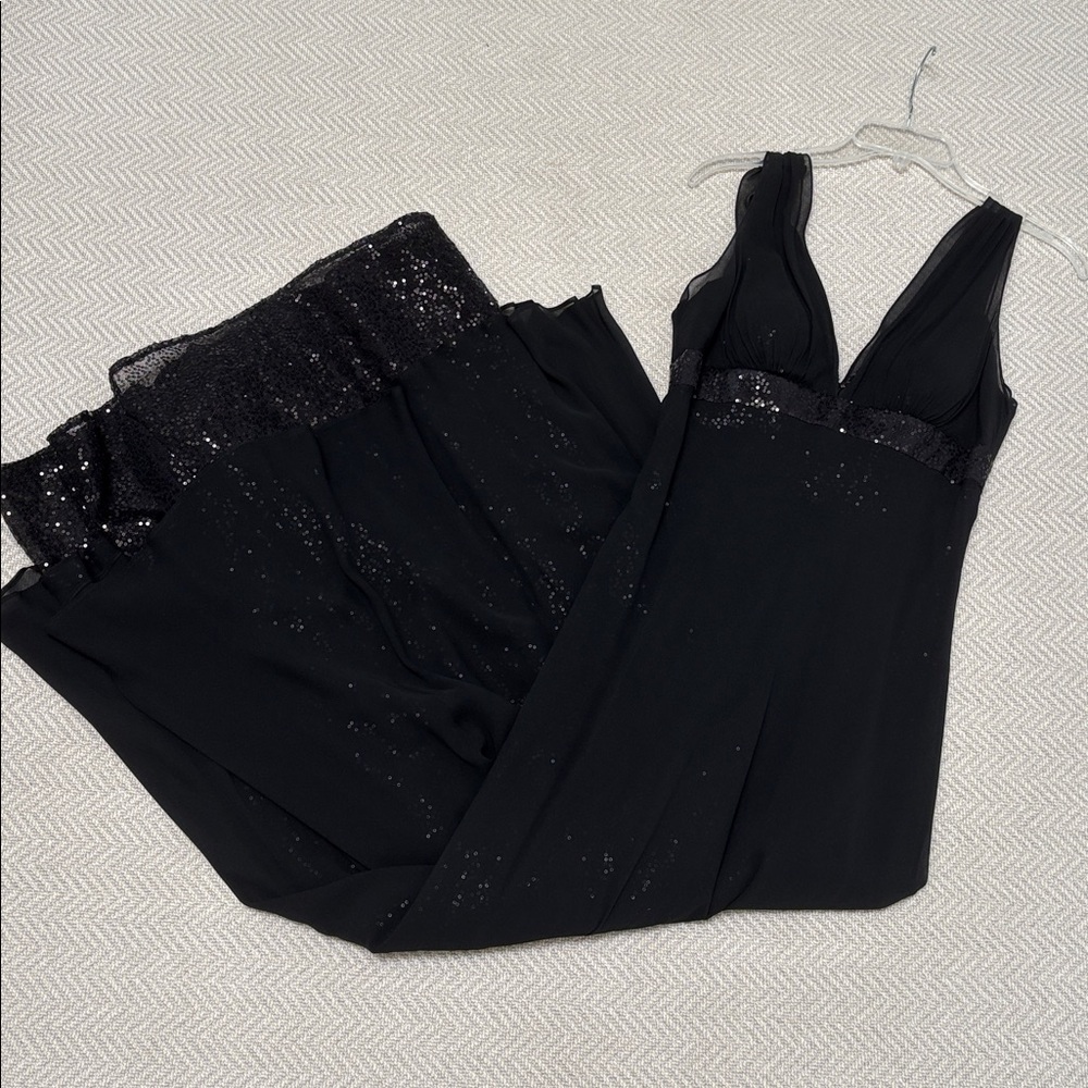 TADASHI SHOJI Floor Length Black Tie Gown. Chiffon, Silk and Sequence